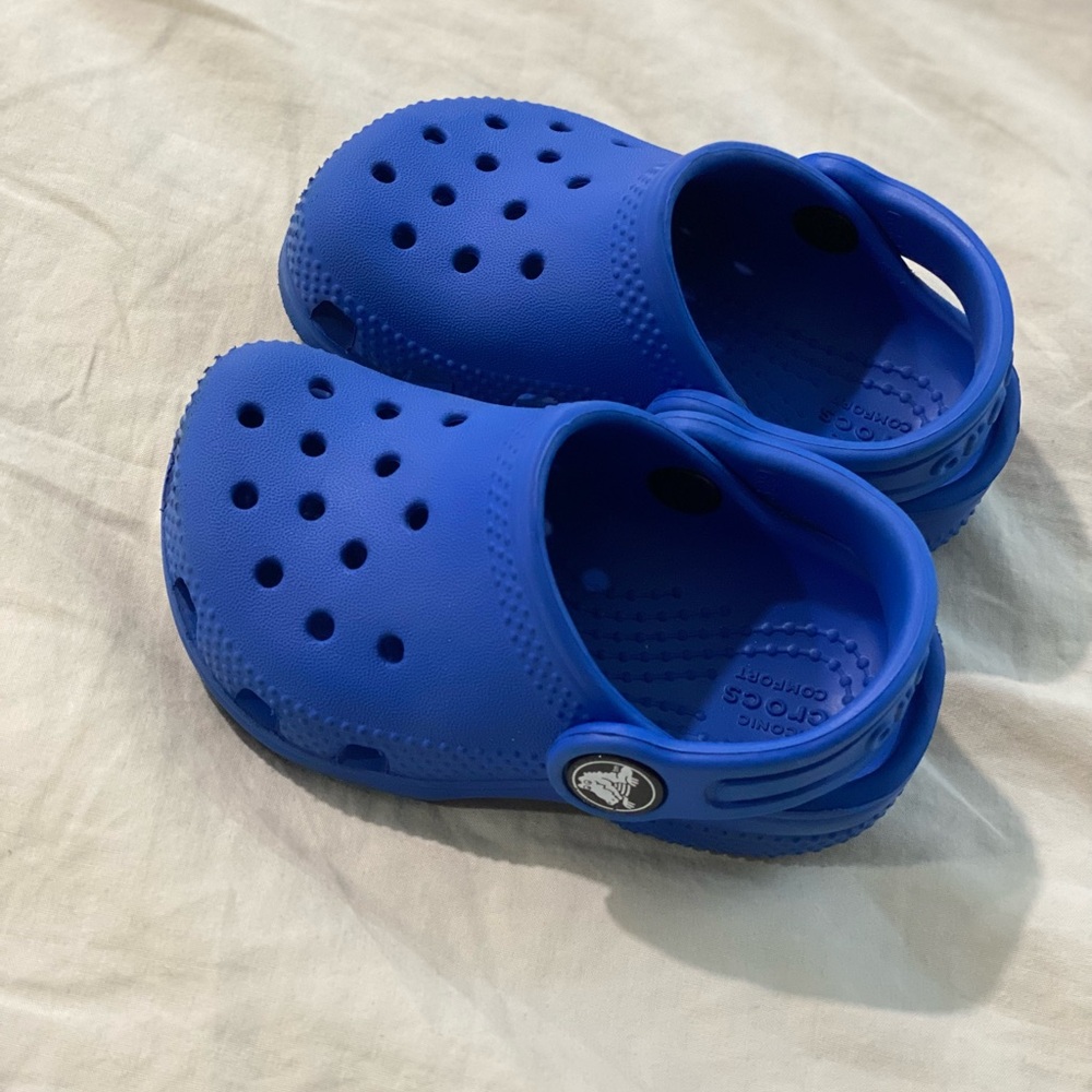 CROCS Blue Water Shoes with Ventilation and Heel Strap